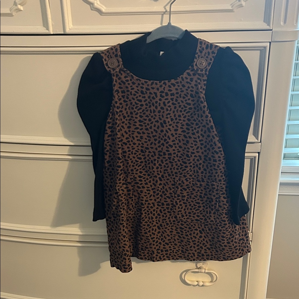 GAP Kids cue during leopard overall dress with rouched mock turtleneck (2 pcs)